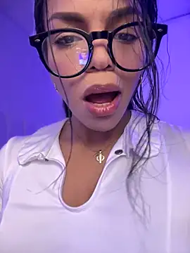 Charly  online show from January 2026 04:59:01 AM