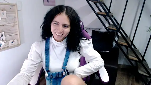 samantha baby  online show from December 2025 04:56:01 PM