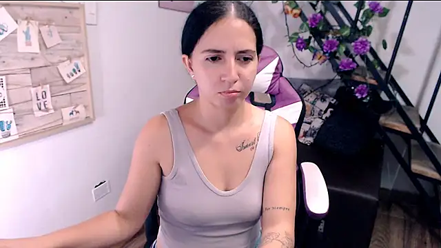 Snapshot of samantha_baby_ chatting on April 2026 05:30:01 PM samantha baby online show from April 2026 05:30:01 PM