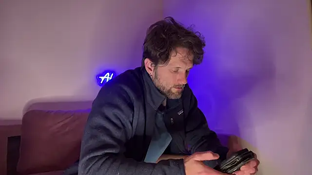 alexmannd online show from November 2025 02:33:01 AM