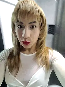 Evehampy online show from October 2025 10:22:02 PM