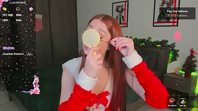 Snapshot of EleanorePeach chatting on December 2024 04:44:01 AM EleanorePeach online show from December 2024 04:44:01 AM