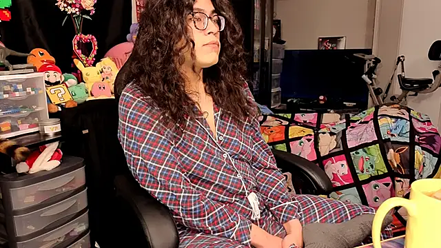 ShinyCherub online show from October 2025 08:47:02 AM