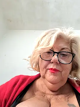 Merilulla online show from November 2025 01:44:01 PM