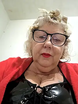 Merilulla online show from November 2025 03:58:01 PM