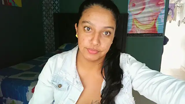 almaswan1 online show from October 2025 04:52:01 PM