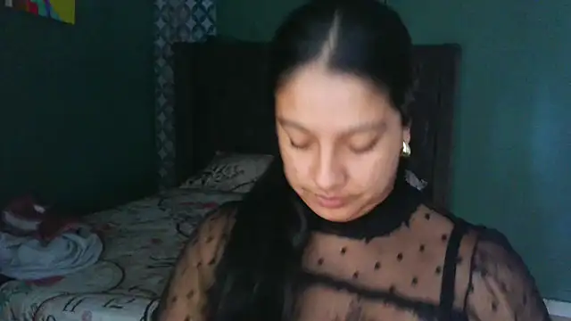 almaswan1 online show from November 2025 03:01:02 PM