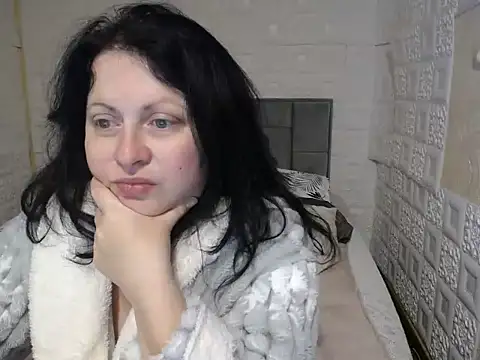 Lillian2 online show from December 2024 07:36:01 AM