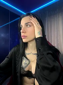 Queen of pain online show from November 2025 06:38:02 AM