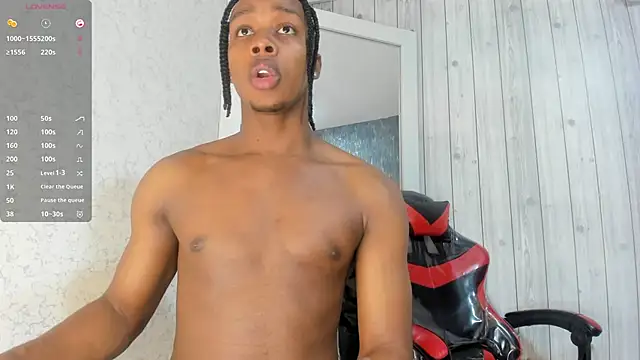 Snapshot of DominicSccott chatting on November 2025 12:56:01 PM DominicSccott online show from November 2025 12:56:01 PM