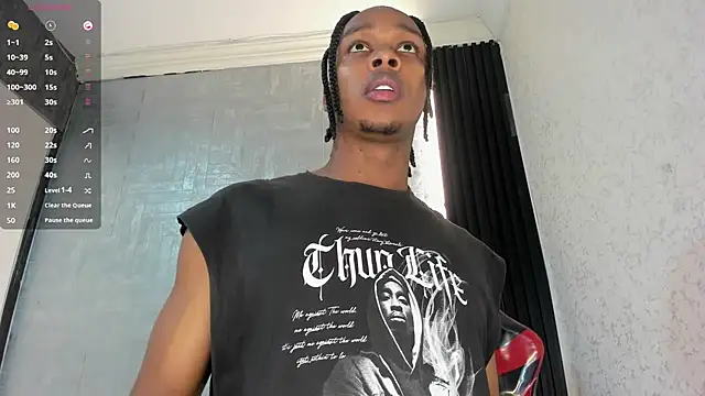 Snapshot of DominicSccott chatting on November 2025 12:48:01 PM DominicSccott online show from November 2025 12:48:01 PM