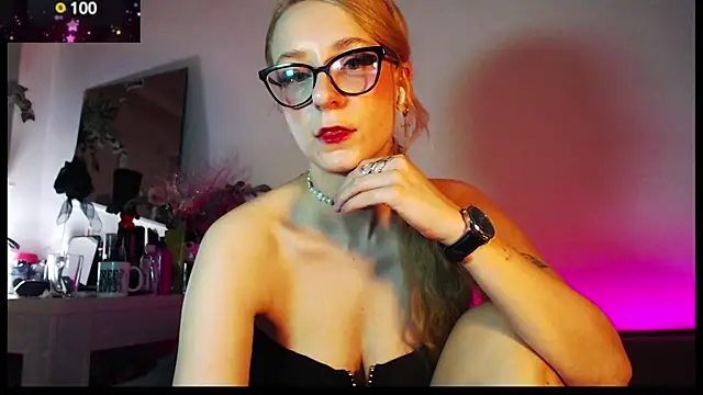 welliza online show from March 2025 01:11:01 AM