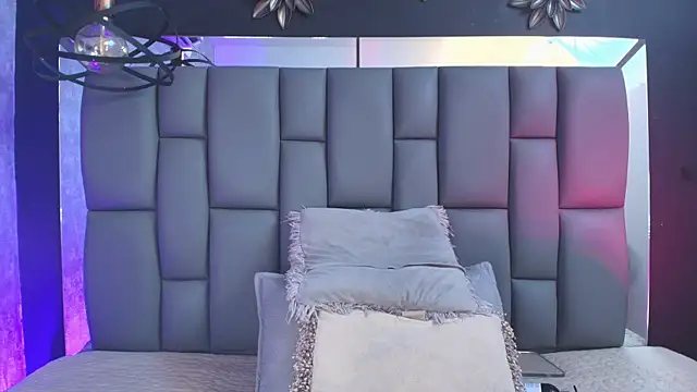  MiaBrown  online show from September 2025 12:05:01 PM