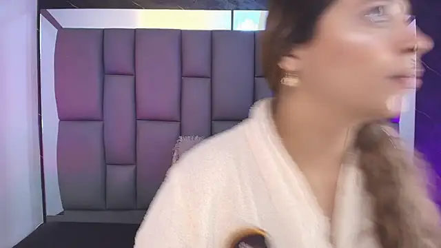  MiaBrown  online show from February 2026 12:10:01 PM