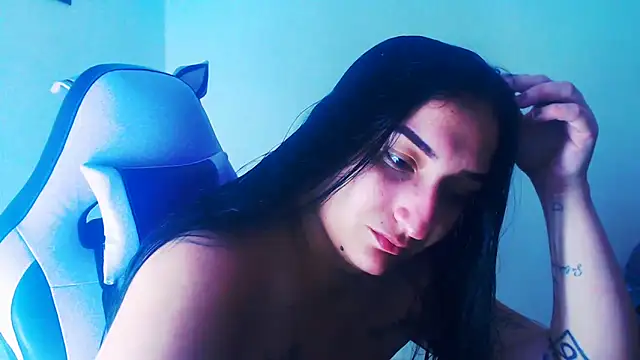 Snapshot of liz_dirty chatting on May 2026 10:38:01 PM liz dirty online show from May 2026 10:38:01 PM
