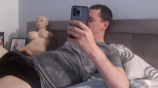 freddy0222222 online show from September 2025 06:02:01 AM