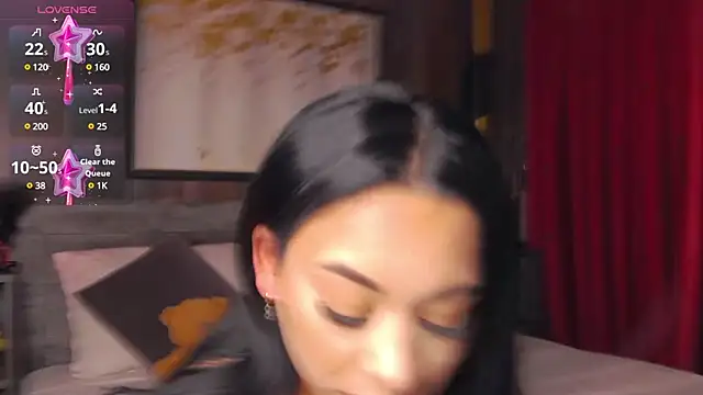 MadyLuxxx online show from January 2025 07:40:01 PM