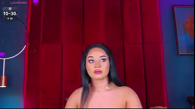 MadyLuxxx online show from October 2025 06:30:02 PM