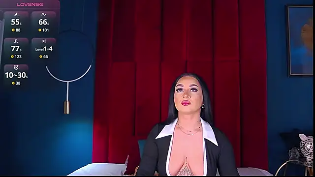 MadyLuxxx online show from January 2026 07:40:01 PM