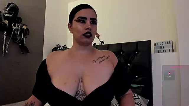 MariaGaitan online show from November 2025 07:03:01 PM