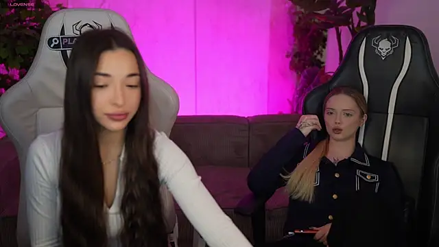 Jasmine Flow online show from December 2025 08:23:01 AM