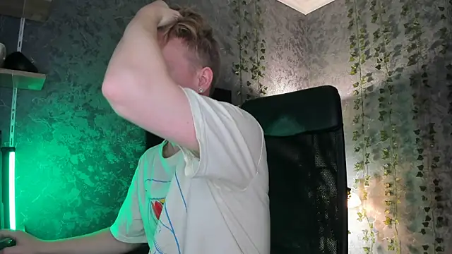 AlexxSweet online show from November 2025 08:38:01 AM