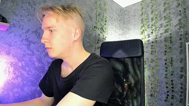 AlexxSweet online show from December 2025 06:31:02 AM