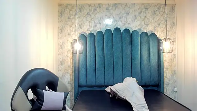 nalalye cruzz  online show from September 2025 02:24:02 AM