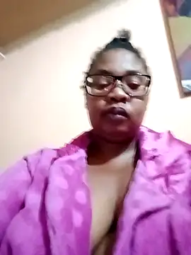 ZOQULUx online show from February 2026 03:47:02 AM