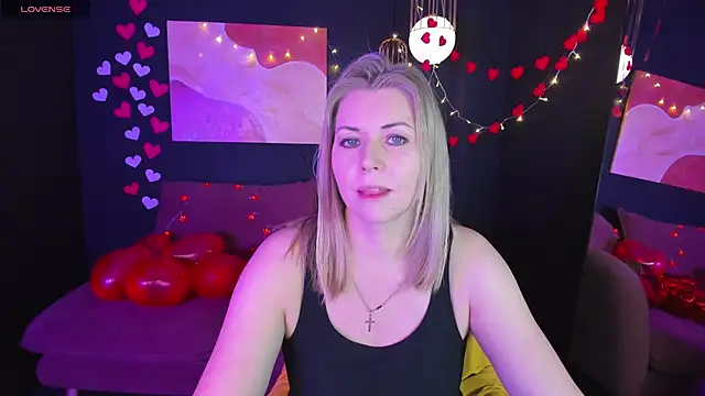 Snapshot of Annie_Light chatting on February 2025 05:41:01 AM Annie Light online show from February 2025 05:41:01 AM
