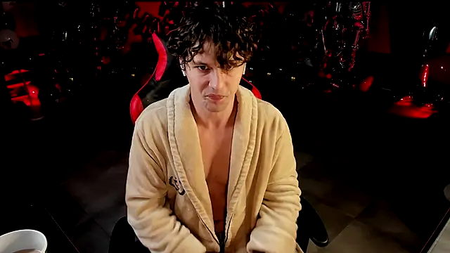 dirty-boss online show from December 2025 06:41:02 AM