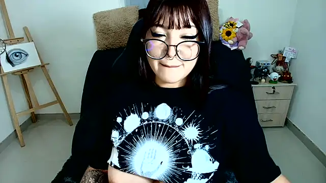 Snapshot of SweetIsabella_x chatting on June 2026 05:11:01 AM SweetIsabella x online show from June 2026 05:11:01 AM