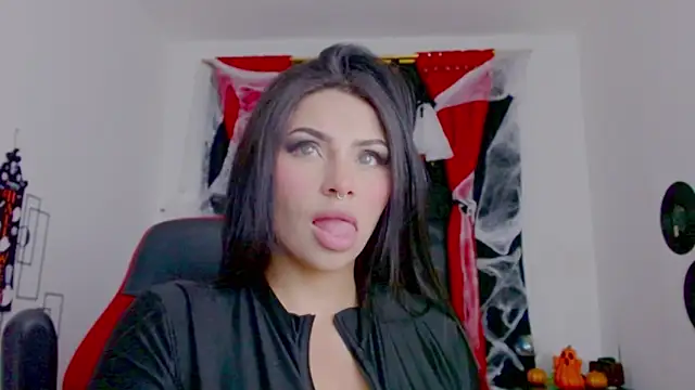 misslombana online show from October 2025 06:04:02 AM