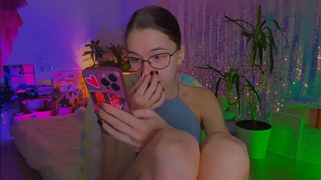 poli   online show from January 2026 04:51:01 AM