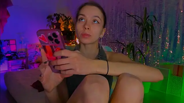 poli   online show from January 2026 04:11:02 PM