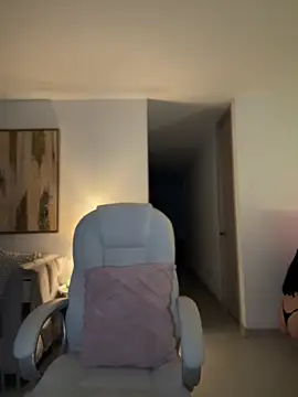 Im Valentina online show from December 2025 11:10:02 PM