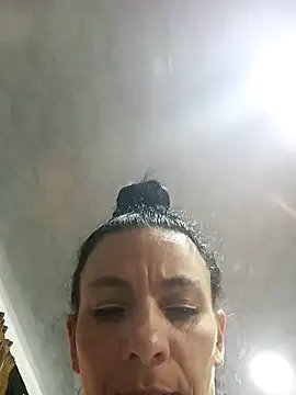 Snapshot of Michelle_mm chatting on February 2025 03:28:02 PM Michelle mm online show from February 2025 03:28:02 PM