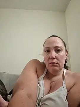 Wisie Cutie online show from March 2025 02:23:01 PM