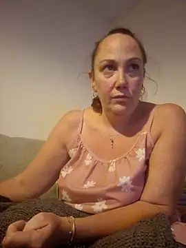 Wisie Cutie online show from September 2025 10:14:02 PM