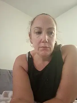 Wisie Cutie online show from October 2025 03:35:02 PM