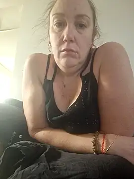 Wisie Cutie online show from January 2026 01:49:01 PM