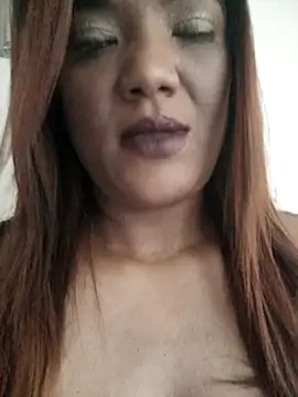 Indianpleasure300 online show from November 2025 01:57:01 PM