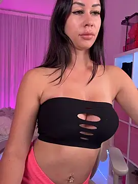 Meliazz online show from May 2026 06:15:02 PM