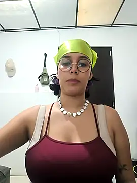 Annya-sweet online show from December 2025 03:21:01 PM