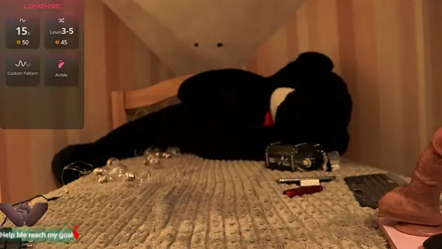 Redhead Shark new online show from January 2025 10:23:01 PM