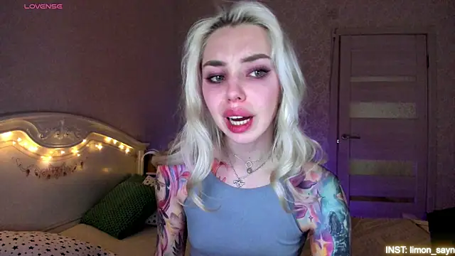 LillyMoure  online show from June 2026 11:40:01 PM