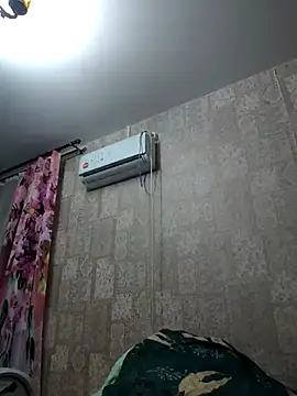 EffectFiona online show from February 2026 12:01:01 AM