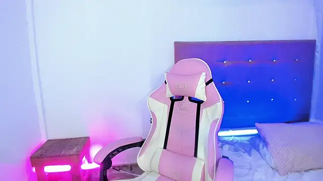 Snapshot of OSORIOMAFE chatting on February 2025 12:29:01 PM OSORIOMAFE online show from February 2025 12:29:01 PM