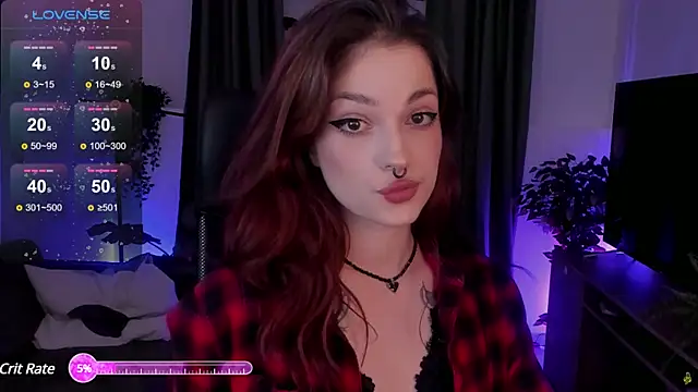 Snapshot of BratzieDarsie chatting on December 2024 08:18:01 AM BratzieDarsie online show from December 2024 08:18:01 AM