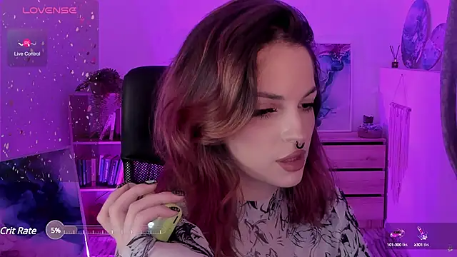 Snapshot of BratzieDarsie chatting on March 2025 08:21:02 AM BratzieDarsie online show from March 2025 08:21:02 AM